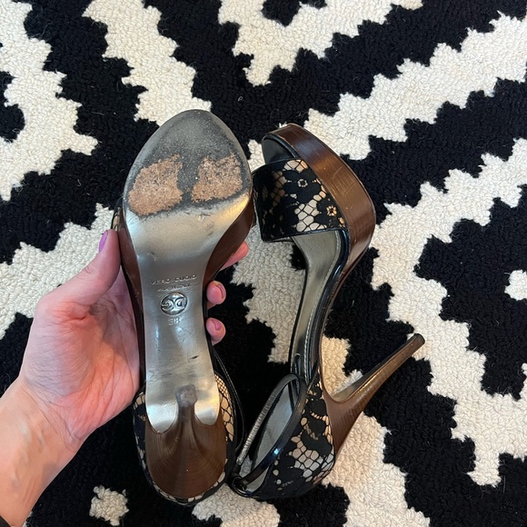 Dolce & Gabbana Lace Heels - Picture 7 of 7